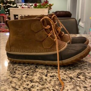 Sorel Brown and Black Winter Boots